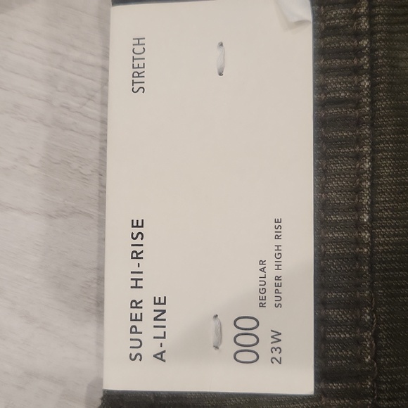 NWT American Eagle SUPER HI RISE A LINE CORDUROY SKIRT - Picture 6 of 10